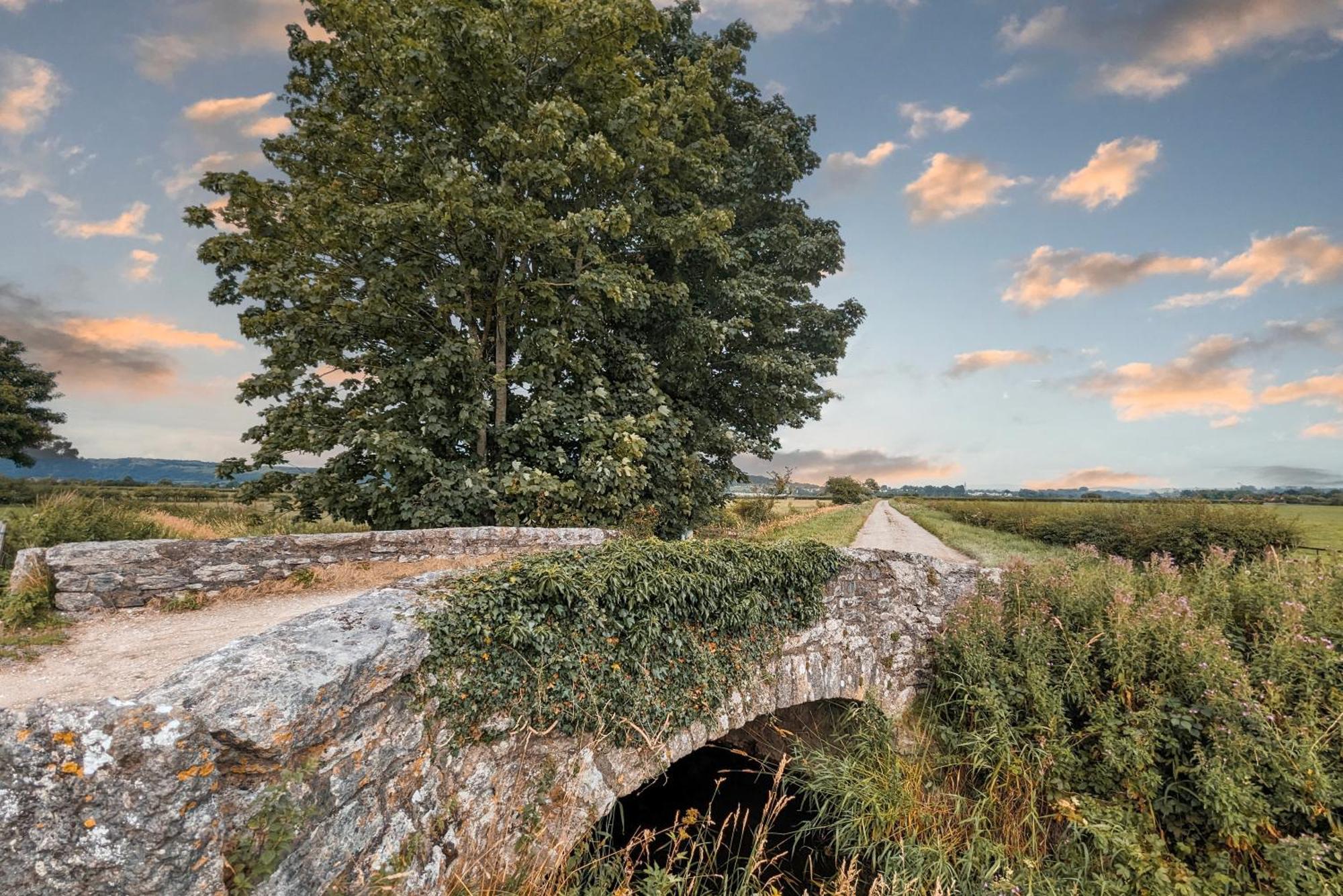 The Gilpin Farmhouse, Lake District Getaway Levens Exterior foto